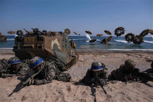 El Pentágono suspende maniobras militares en Corea del Sur