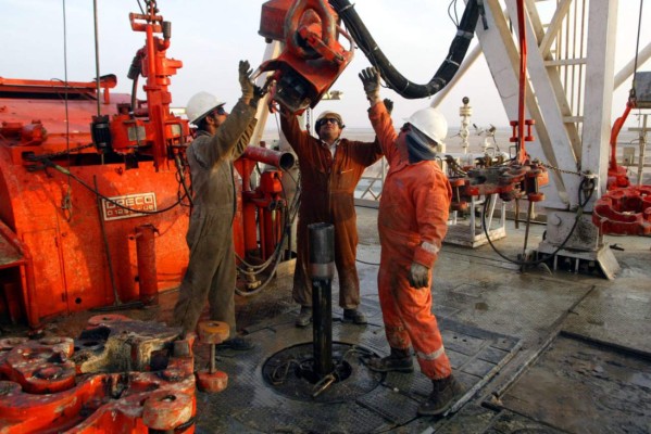Eterno problema de la fórmula petrolera evita beneficios de la caída