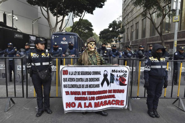 El Congreso de México aprueba una polémica ley de Seguridad