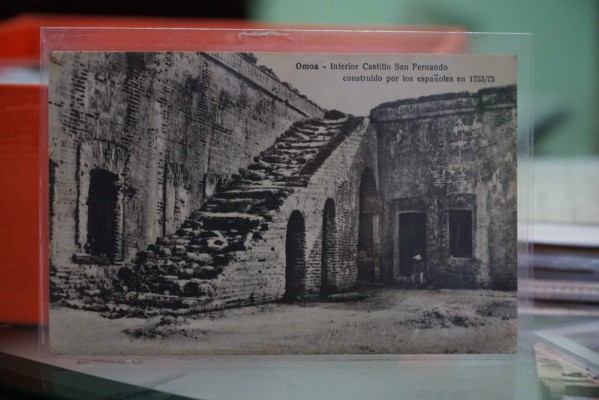 Registra la historia de Honduras en una colección de tarjetas postales