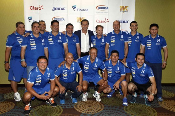 Jorge Valdano le regaló 11 poderes a la Seleccion de Honduras