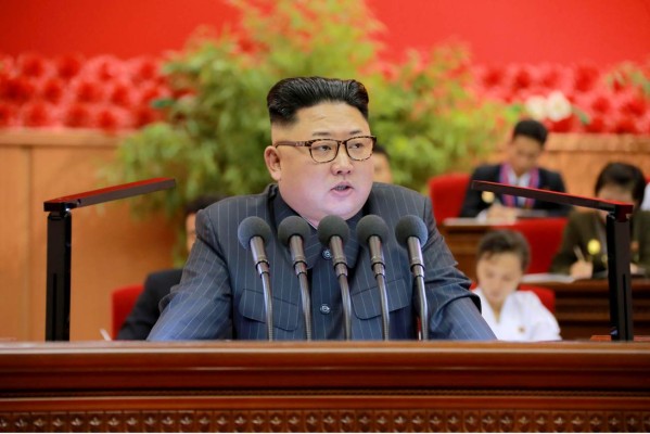 Kim Jong-un ordena fusilar a funcionario por dormirse en reunión