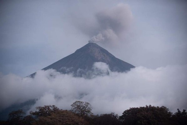 Guatemala: suben a 125 los muertos por la erupción del volcán de Fuego