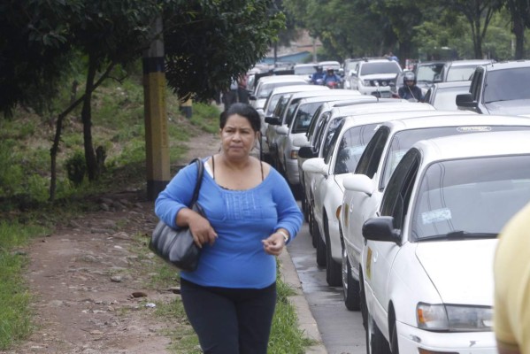 Termina paro con acuerdo de más seguridad en buses y corredores