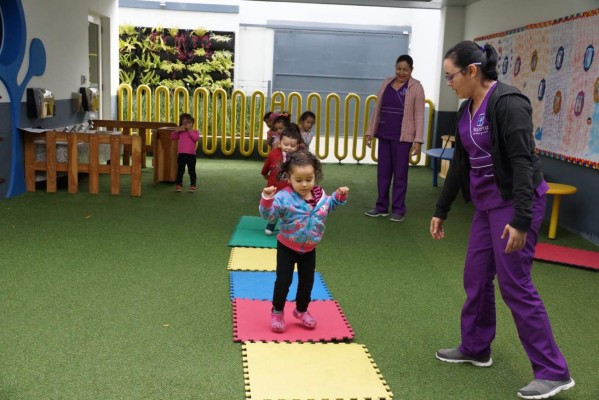 Pequepaz abre las puertas del saber a niños