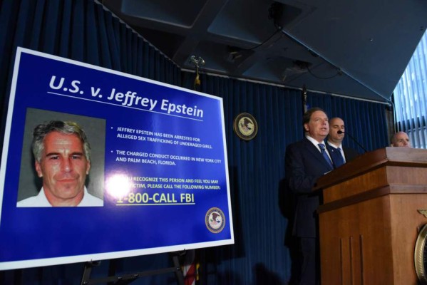 Estremecedor relato de una víctima de Jeffrey Epstein, el magnate que se suicidó
