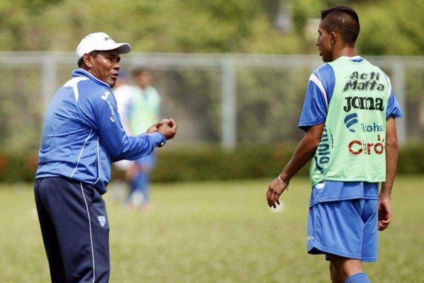 José Valladares mantiene la calma y ya piensa en Trinidad y Tobago