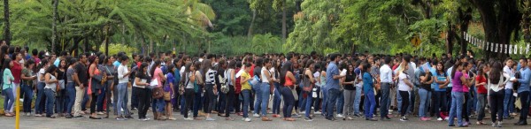 21,591 aspirantes a la Unah realizan prueba de aptitud