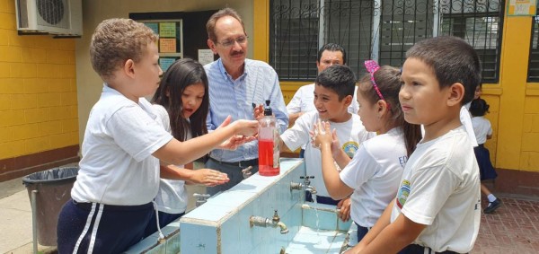 Evalúan proyectos del Club Rotario