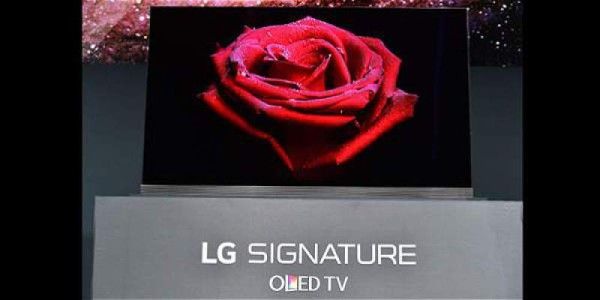La compañía LG dio a conocer una nueva línea de productos llamada LG Signature, que incluye un televisor Oled de 2,57 mm de grosor. El TV promete una buena capacidad de respuesta gracias a su panel de 10 bit.El objetivo de LG con este prototipo fue eliminar los elementos innecesarios.