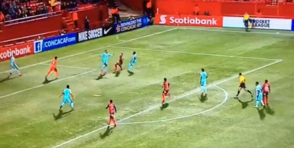 Video: El error de Motagua que terminó en gol de Xolos