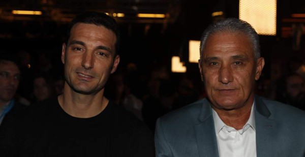 Scaloni: 'Messi juega con la misma responsabilidad en el Barça y en Argentina'