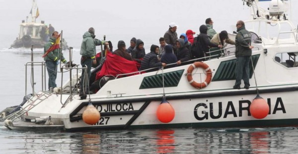 Muere inmigrante al trasladarse dentro de una maleta  