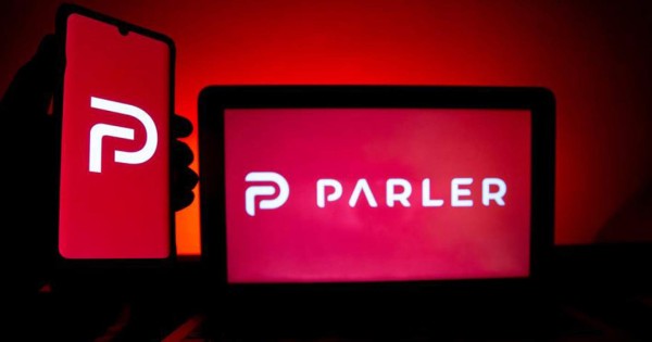 La web de Parler vuelve a ser accesible tras su expulsión por Amazon