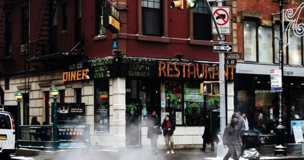 Los restaurantes de Nueva York podrán servir adentro a 25% de su capacidad