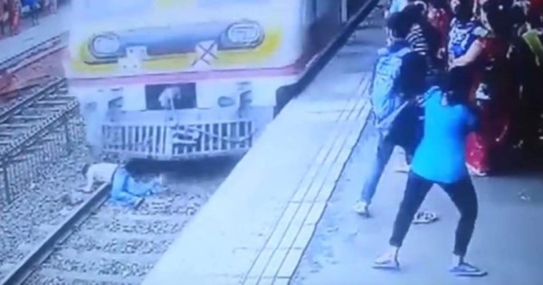 Video: Hombre se suicida al lanzarse a las vías del tren