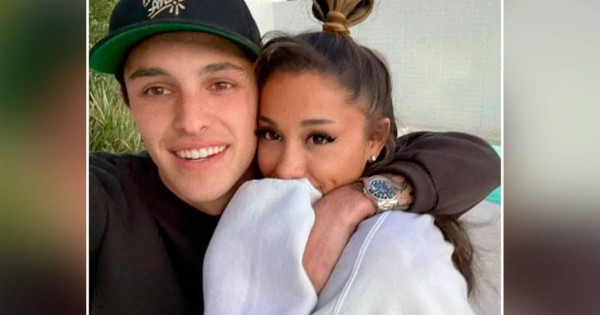 Ariana Grande se casa en secreto con Dalton Gomez