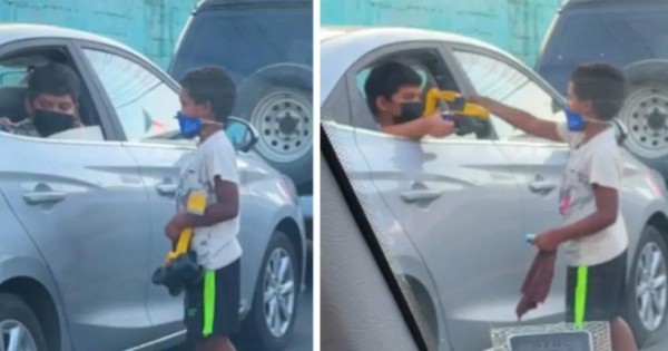 Video viral: Niño conmueve las redes al regalarle su juguete a un menor que limpia carros