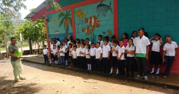 Alistan recaudación de útiles para niños que viven en aldeas de El Merendón