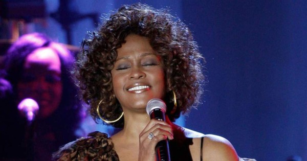 El holograma de Whitney Houston comenzará una gira la próxima semana