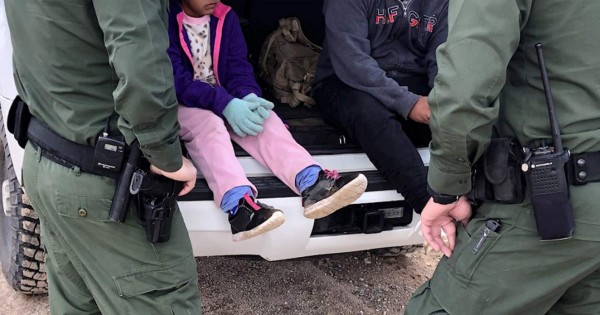 Se duplica llegada de menores no acompañados a frontera de Estados Unidos