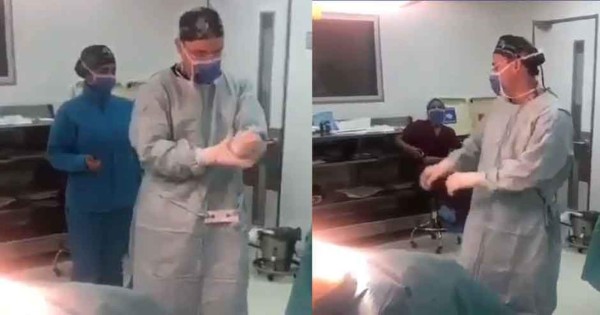 Médico cirujano baila al estilo de Anuel AA previo a una cirugía