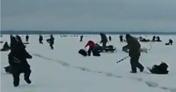 Pescadores huyen a la carrera al agrietarse un lago congelado
