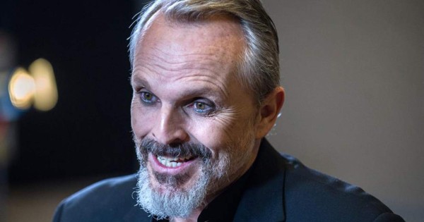 Miguel Bosé: 'Tengo asma y la mascarilla me crea problemas'