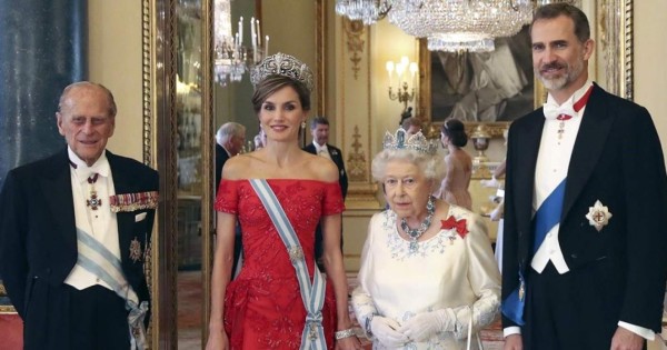 Reyes de España recuerdan 'legado de servicio' al Reino Unido del príncipe Felipe