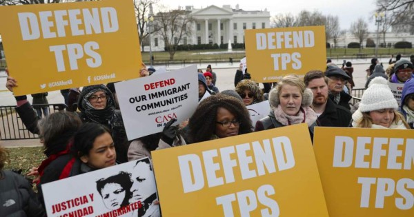 EEUU: Inmigrantes piden que se suspenda la cancelación del TPS