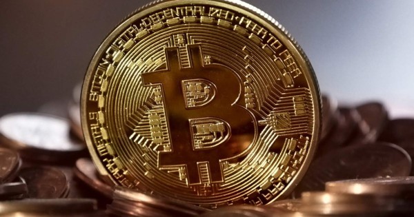 El bitcóin cae por debajo de los 30,000 dólares por primera vez en cinco meses
