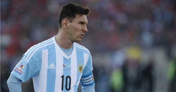 Video: Así fueron agredidos los familiares de Messi en Chile