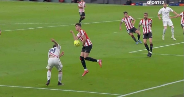 Polémico: El penal que todo Real Madrid pidió ante el Athletic Club