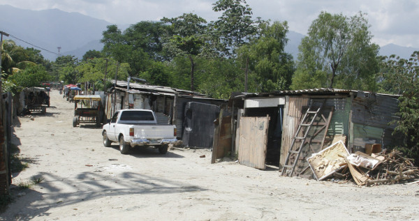 En 6 meses reubicarán a familias de bordos de San Pedro Sula