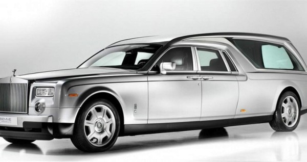 Presentación del Rolls-Royce Phantom fúnebre