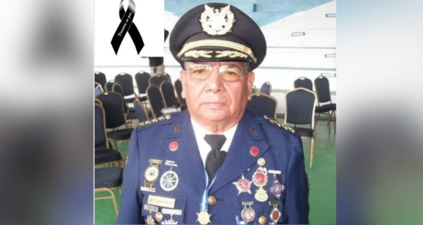 Roberto Rodríguez, el heroico bombero de 83 años fallece a causa del covid-19