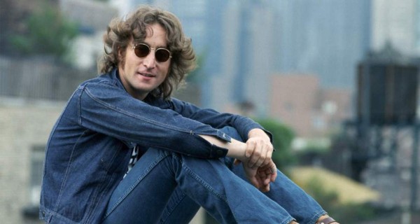 Los lentes de sol redondos de John Lennon serán subastados