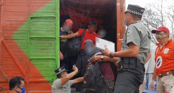 México rescata a un grupo de migrantes hondureños