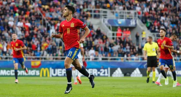 Marco Asensio se exhibe y lidera a España en el Europeo Sub-21