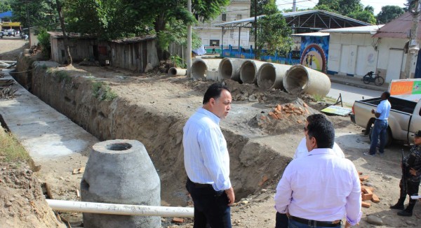 Avanza construcción de colector en Chamelecón