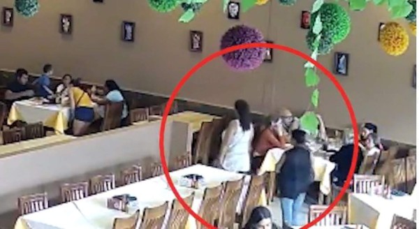 Circula video de mujeres presuntamente robando en restaurante de San Pedro Sula