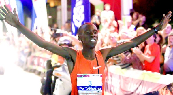 Keniano Stephen Tanui se reporta listo para la Maratón Internacional