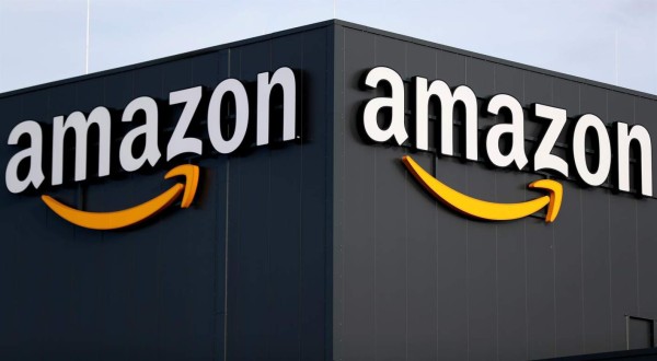 Amazon retrasa el regreso de sus empleados a la oficina