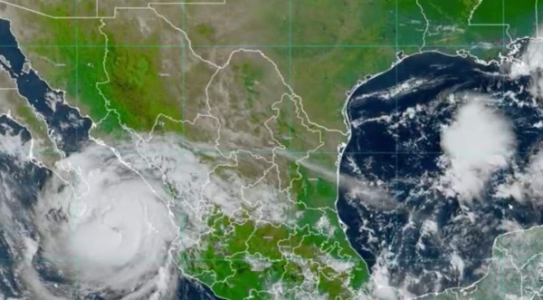 Olaf se convierte en huracán y se dirige a Baja California