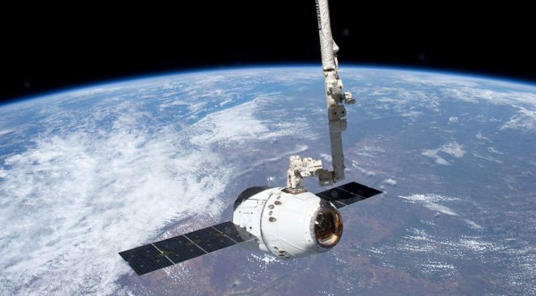 Cápsula Dragon no logra llegar a la ISS