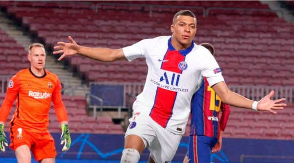 VIDEO: Mbappé hace acto de presencia en el Camp Nou con un golazo ante el Barça