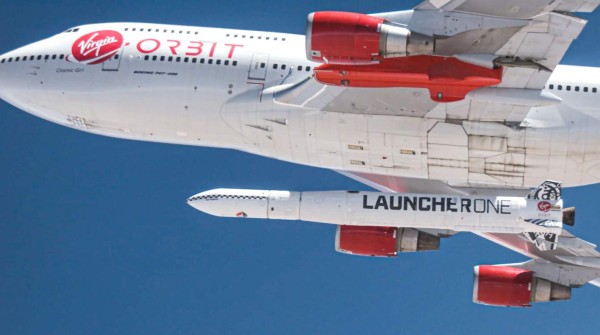 Falla primer lanzamiento de cohete de Virgin Orbit