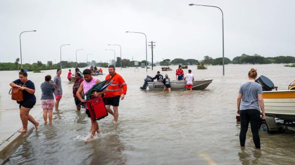 Inundaciones en Australia dejan dos muertos; hace unas semanas se morían del calor