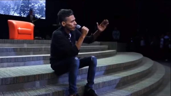 'Tus cuerdas de amor', la última canción interpretada por el pastor guatemalteco Julio Melgar