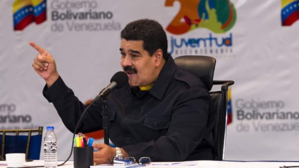 Habilitan una línea telefónica para denunciar traidores en Venezuela